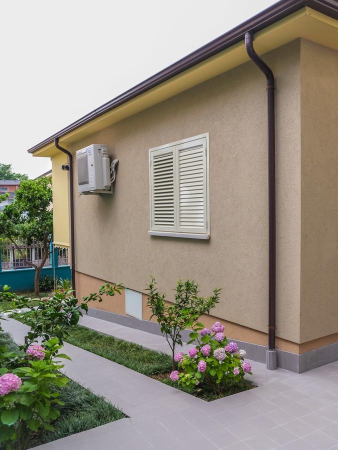 Ariadnes Apartments Тирана Экстерьер фото
